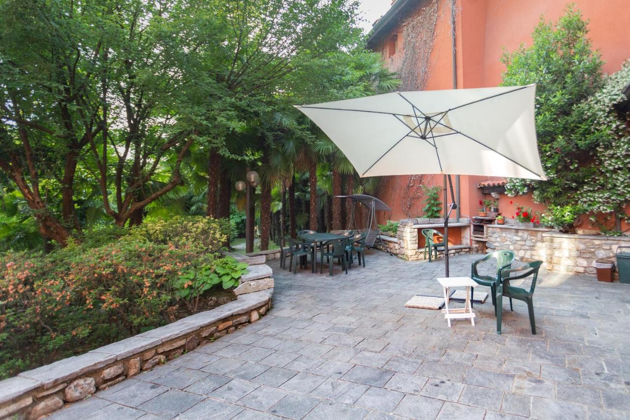 Villa Magnolia Lago Maggiore Besozzo エクステリア 写真